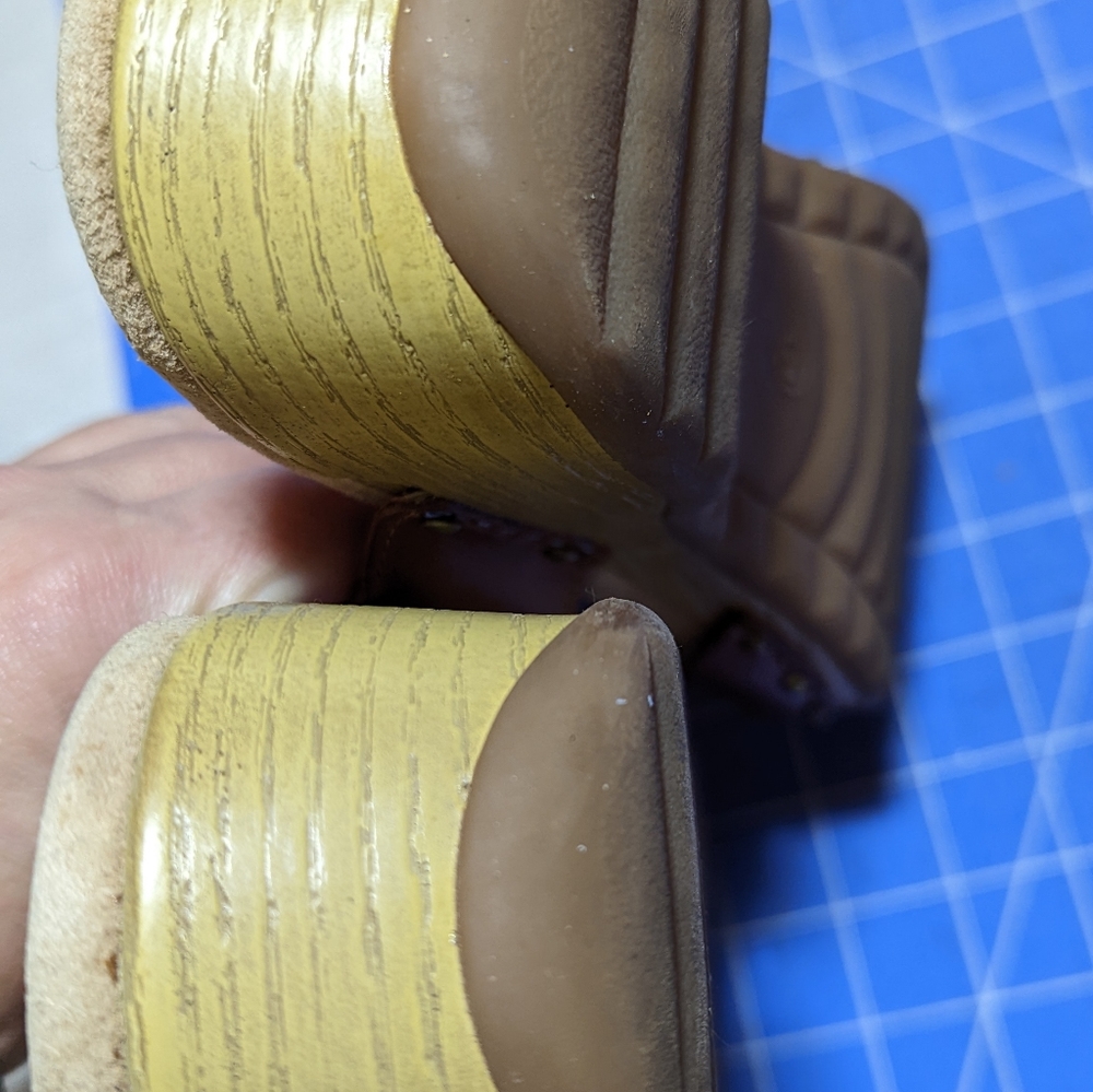 Dansko Clogs Slides Leather Camel - image 5